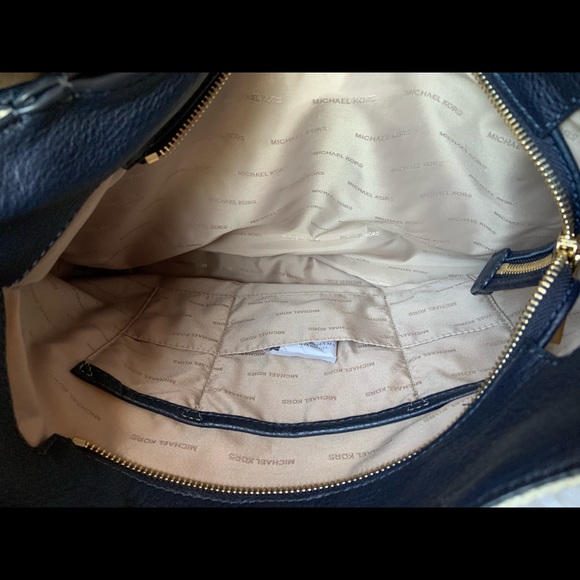 MK shoulder bag - Picture 5 of 13